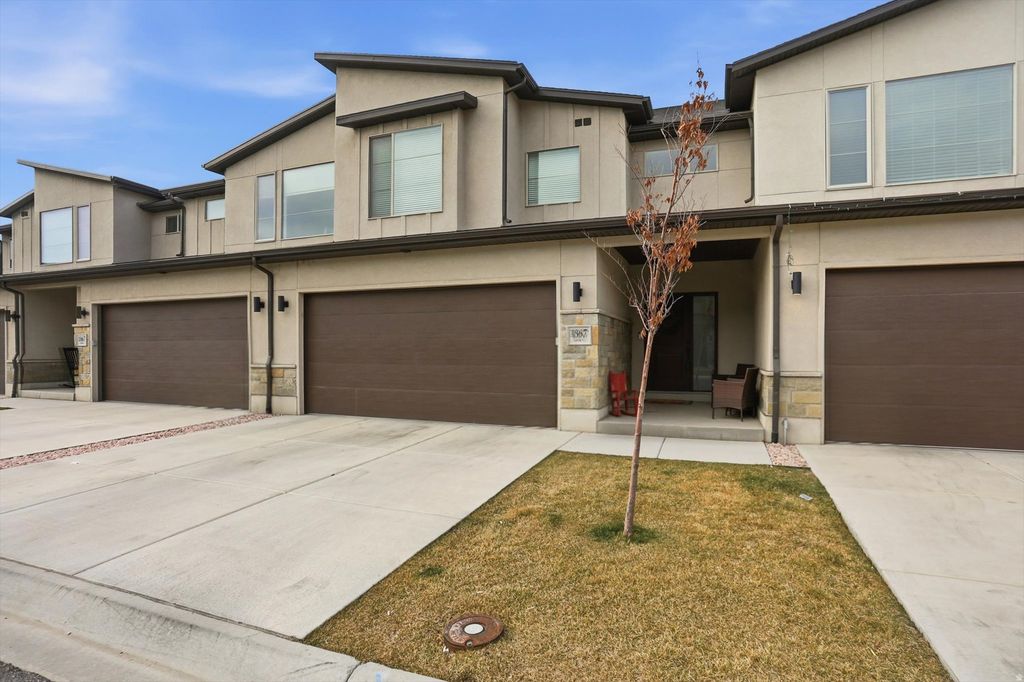 Photo of 1867 S JAX WAY W #3, West Haven, UT 84401 (MLS # 2151535)
