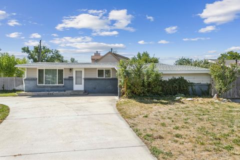 Photo of 664 E 5720 S, Murray, UT 84107 (MLS # 2127069)