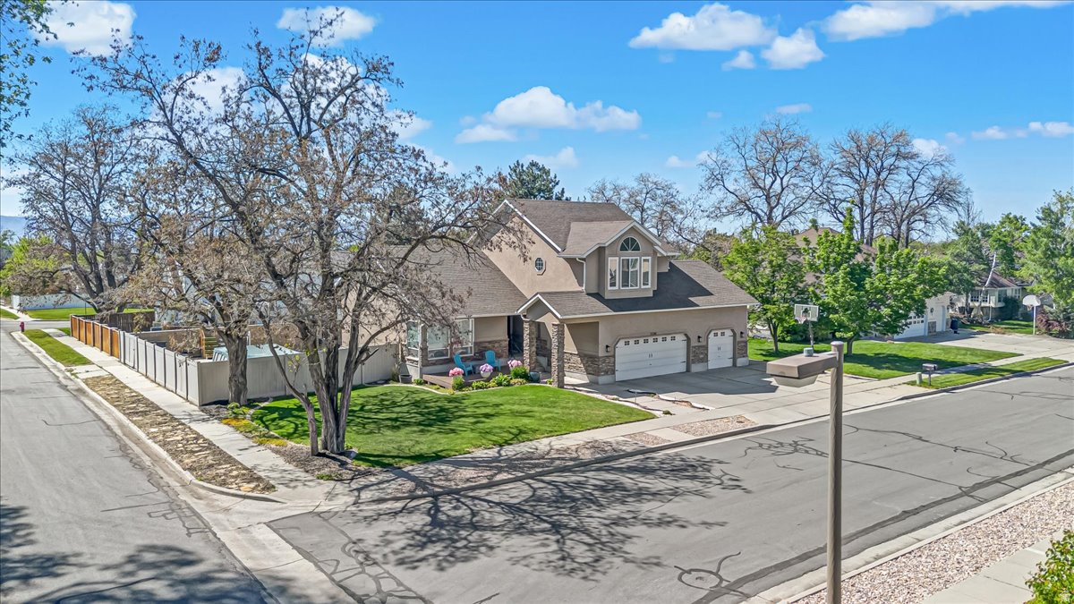 PRESCOTT ESTATES - Residential