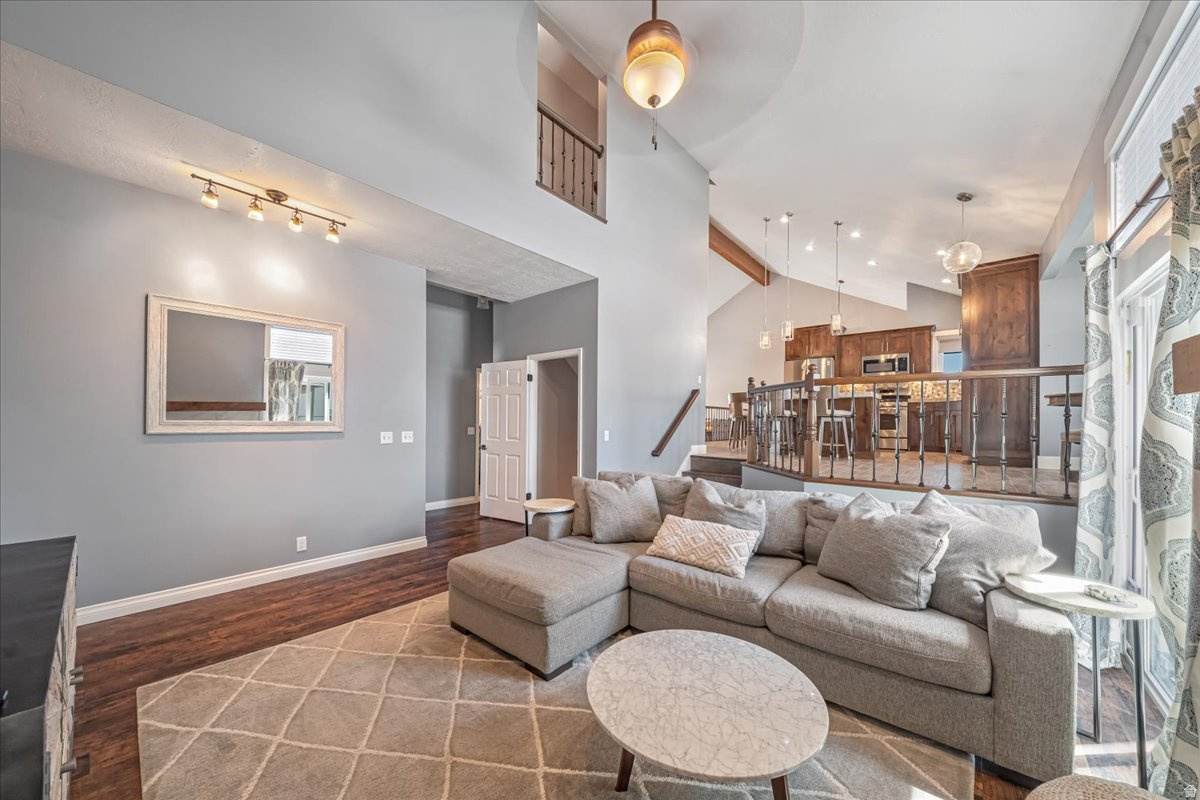PRESCOTT ESTATES - Residential