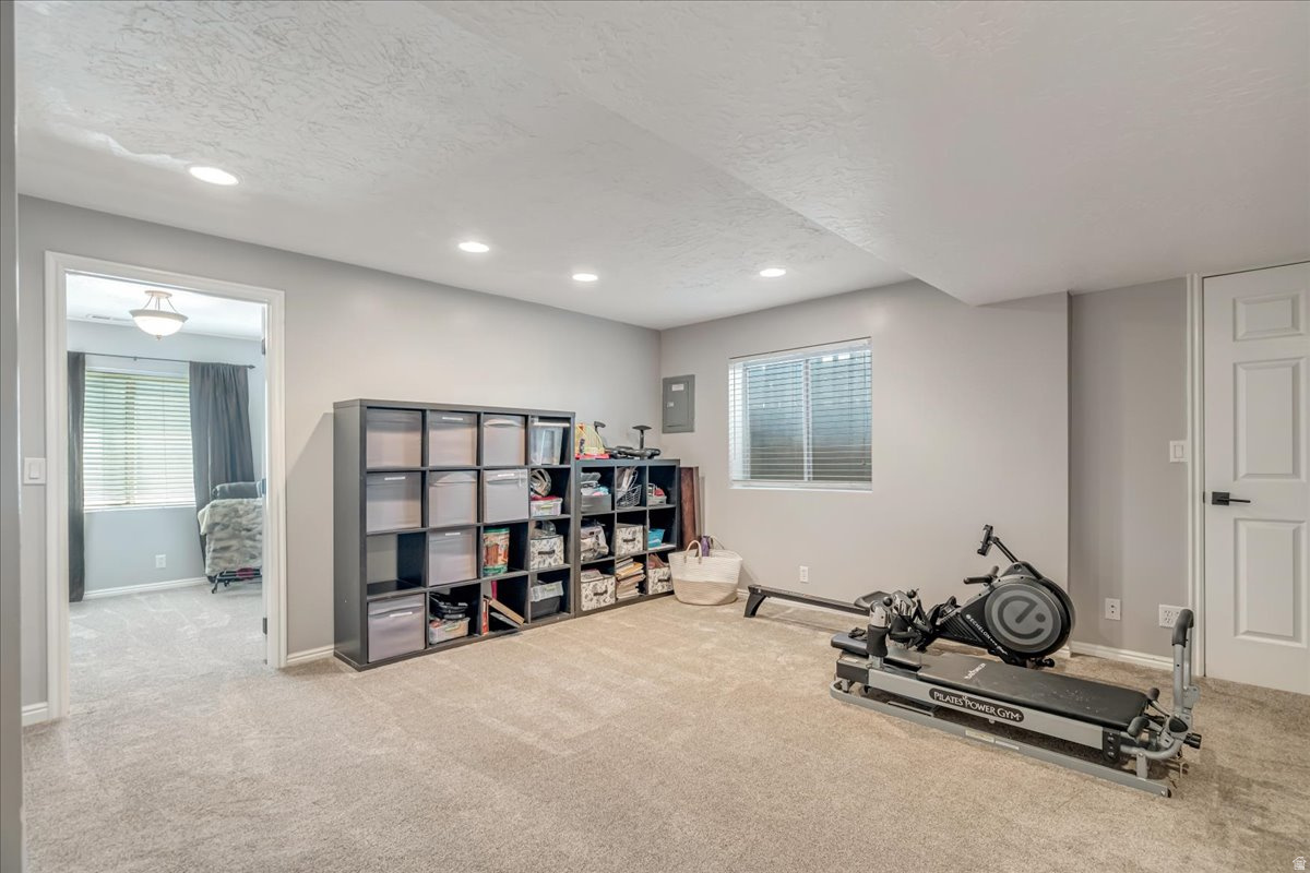PRESCOTT ESTATES - Residential