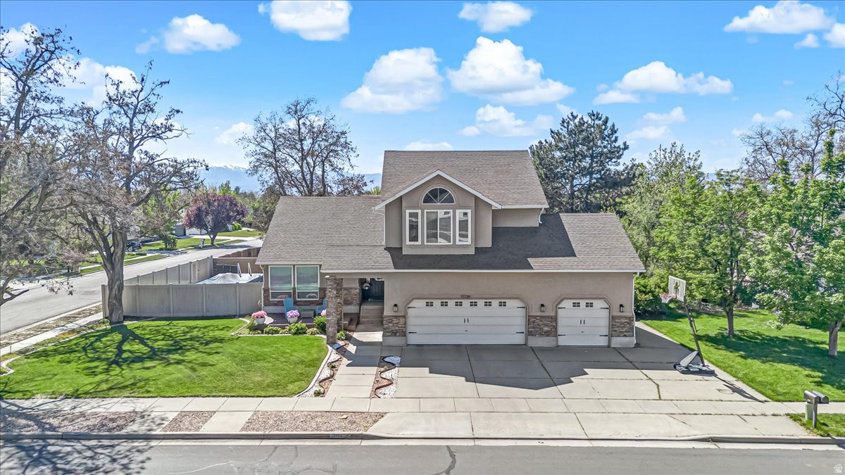 PRESCOTT ESTATES - Residential
