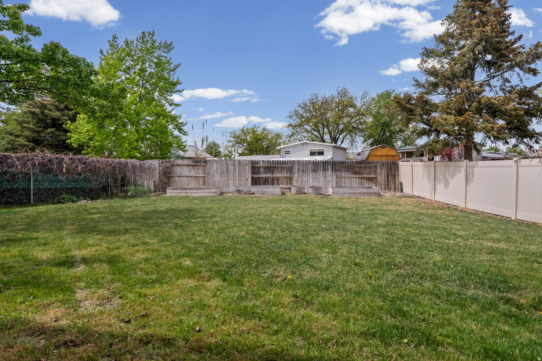 MEADOWGATE S - Residential
