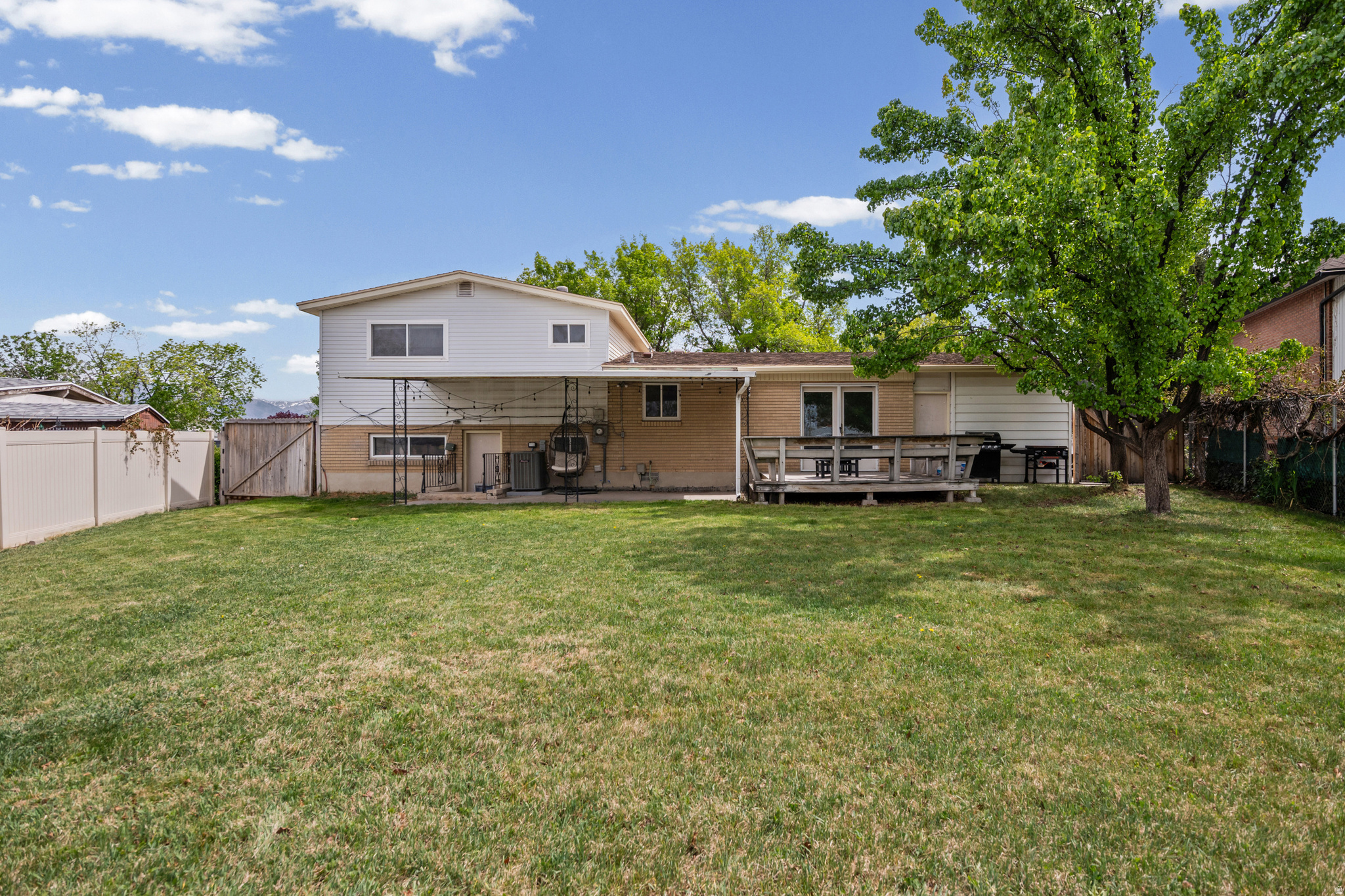 MEADOWGATE S - Residential