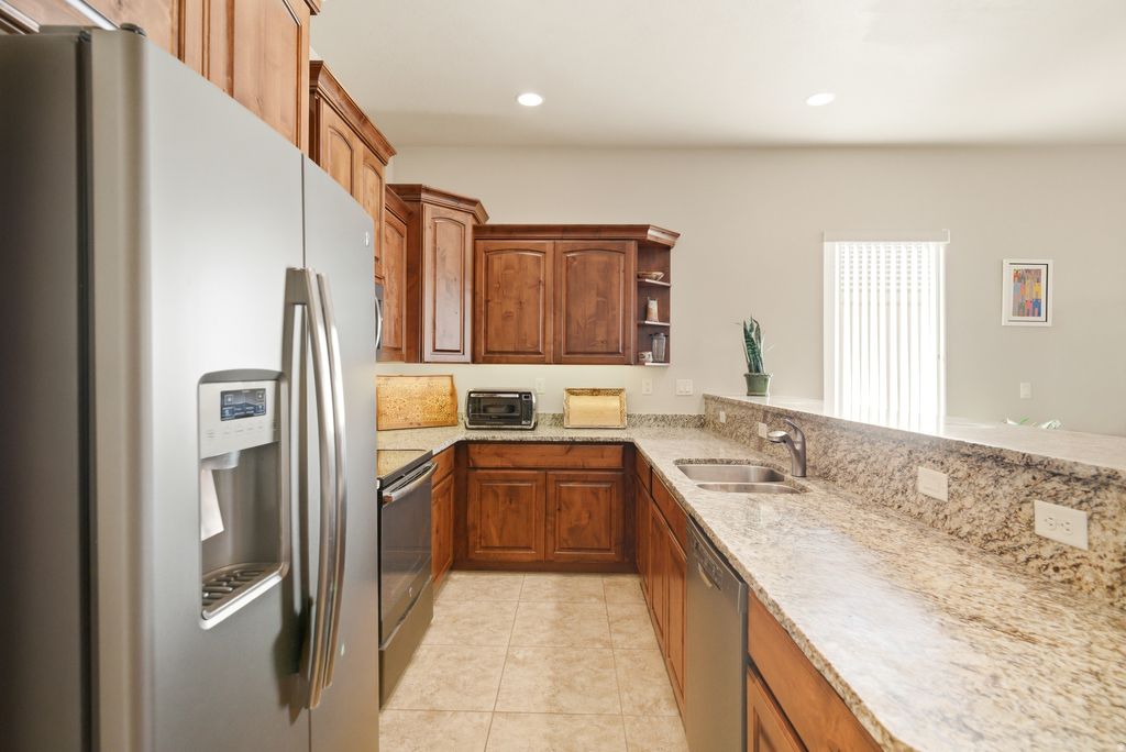 Photo of 2568 W 260 N, Hurricane, UT 84737 (MLS # 2140852)