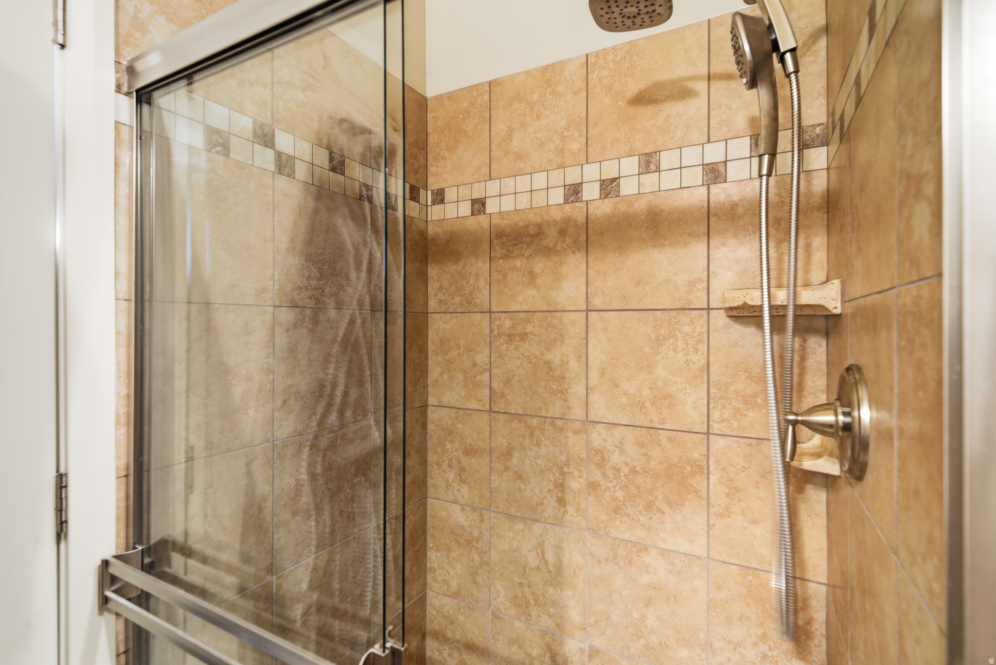 SKY RIDGE TOWNHOMES - Residential