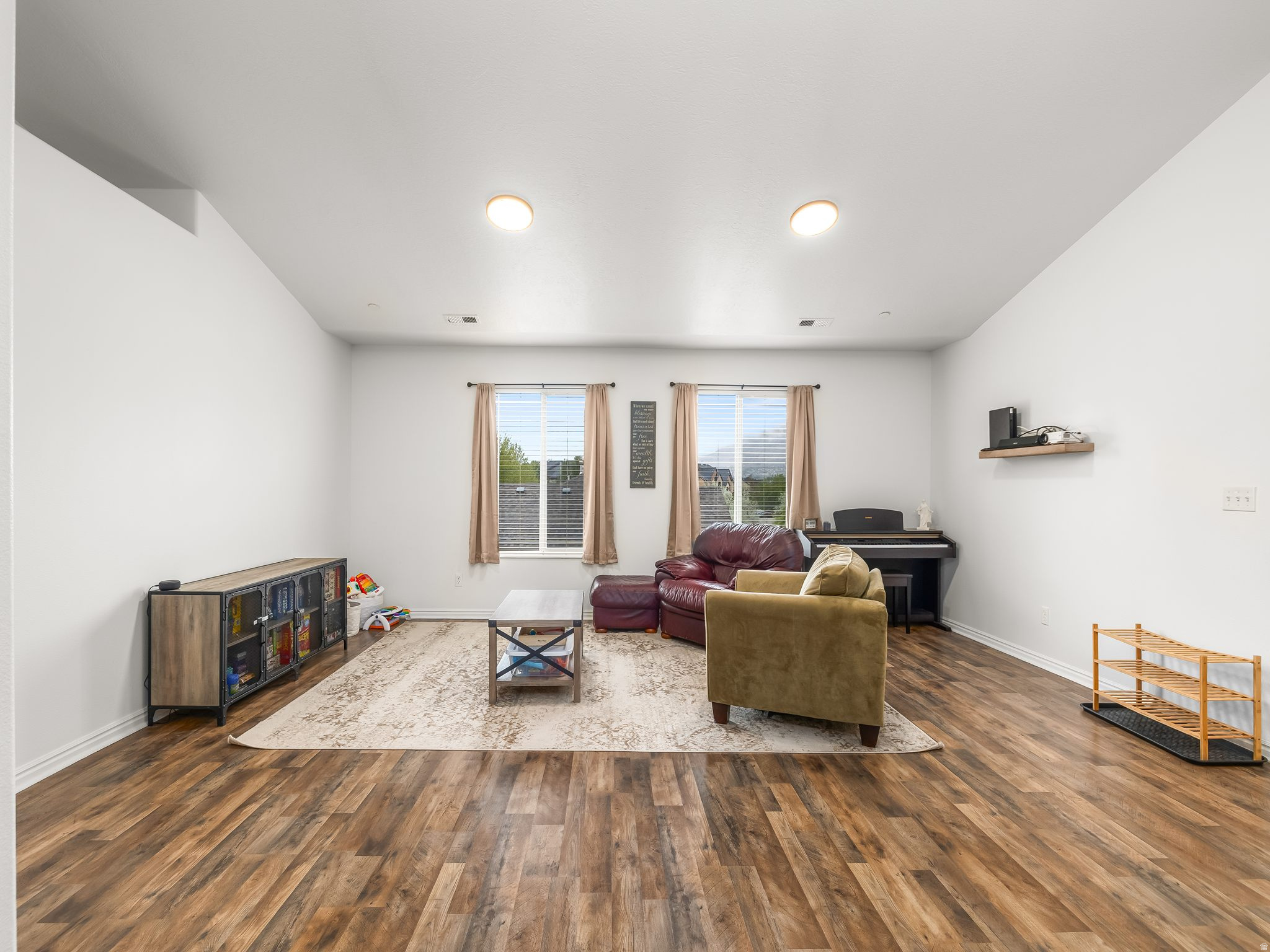 GATEWAY VILLAGE - Residential