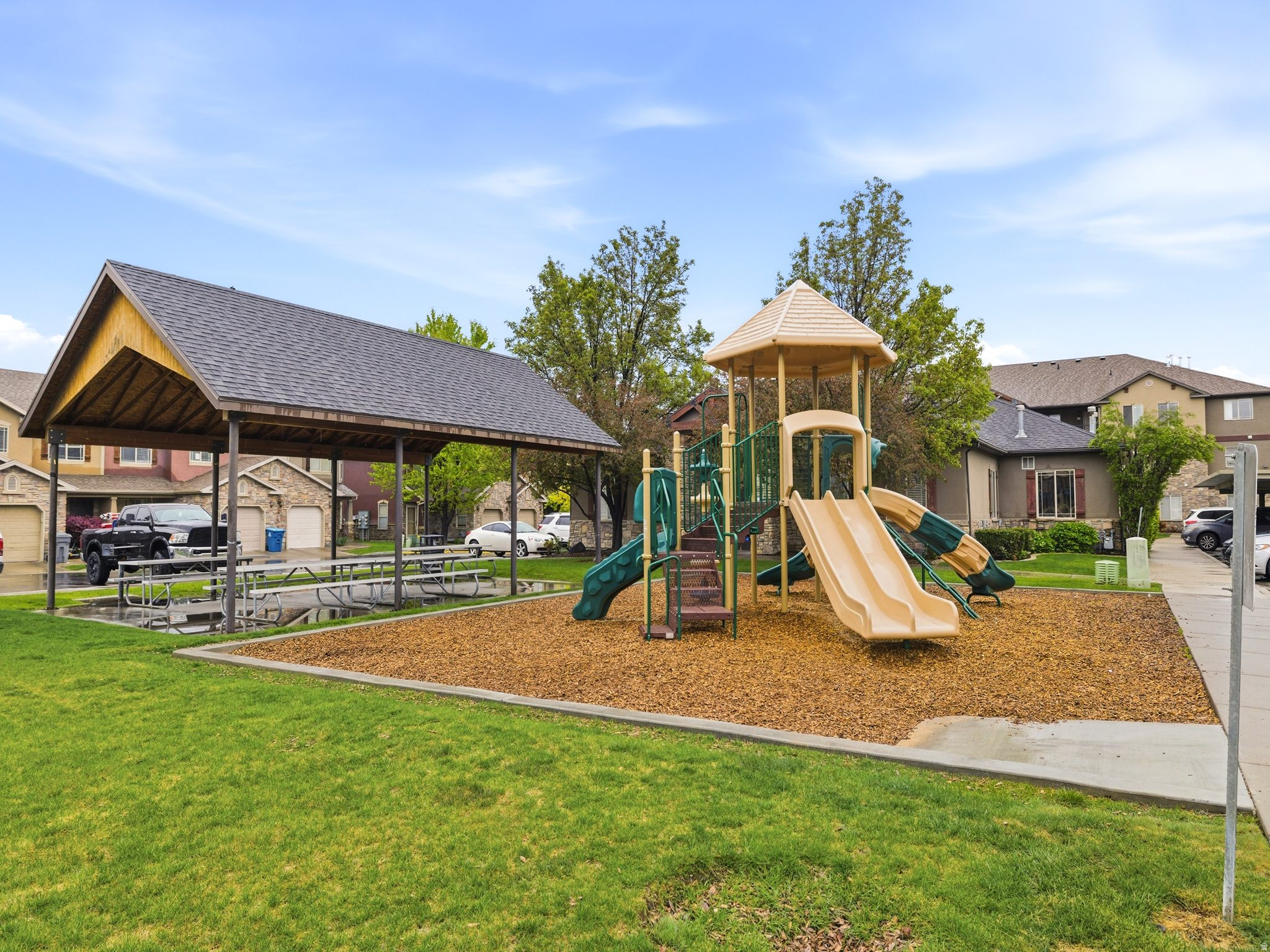 GATEWAY VILLAGE - Residential