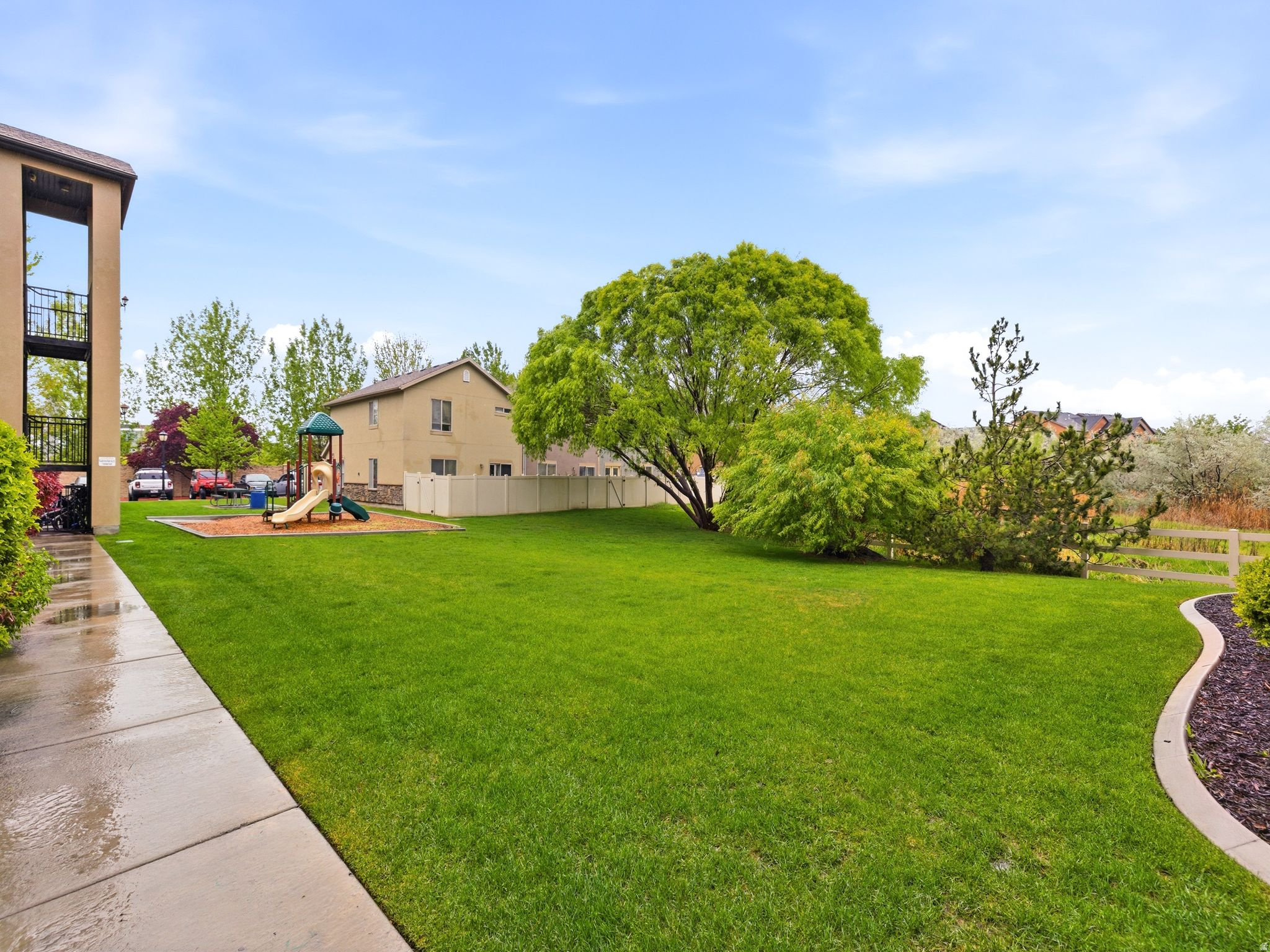 GATEWAY VILLAGE - Residential