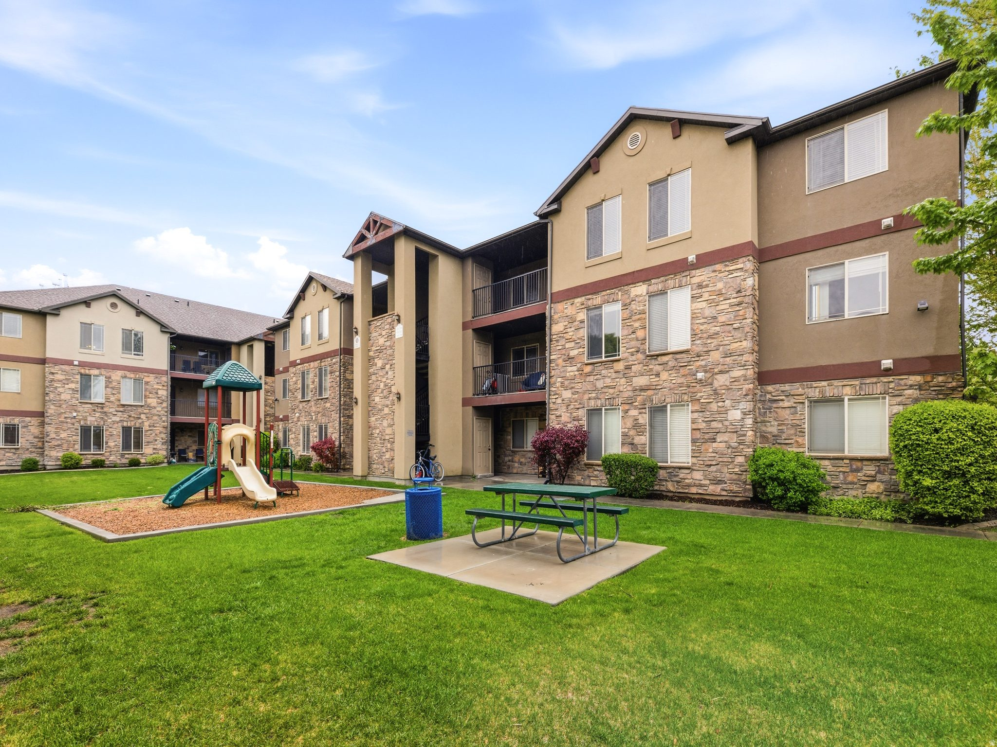 GATEWAY VILLAGE - Residential