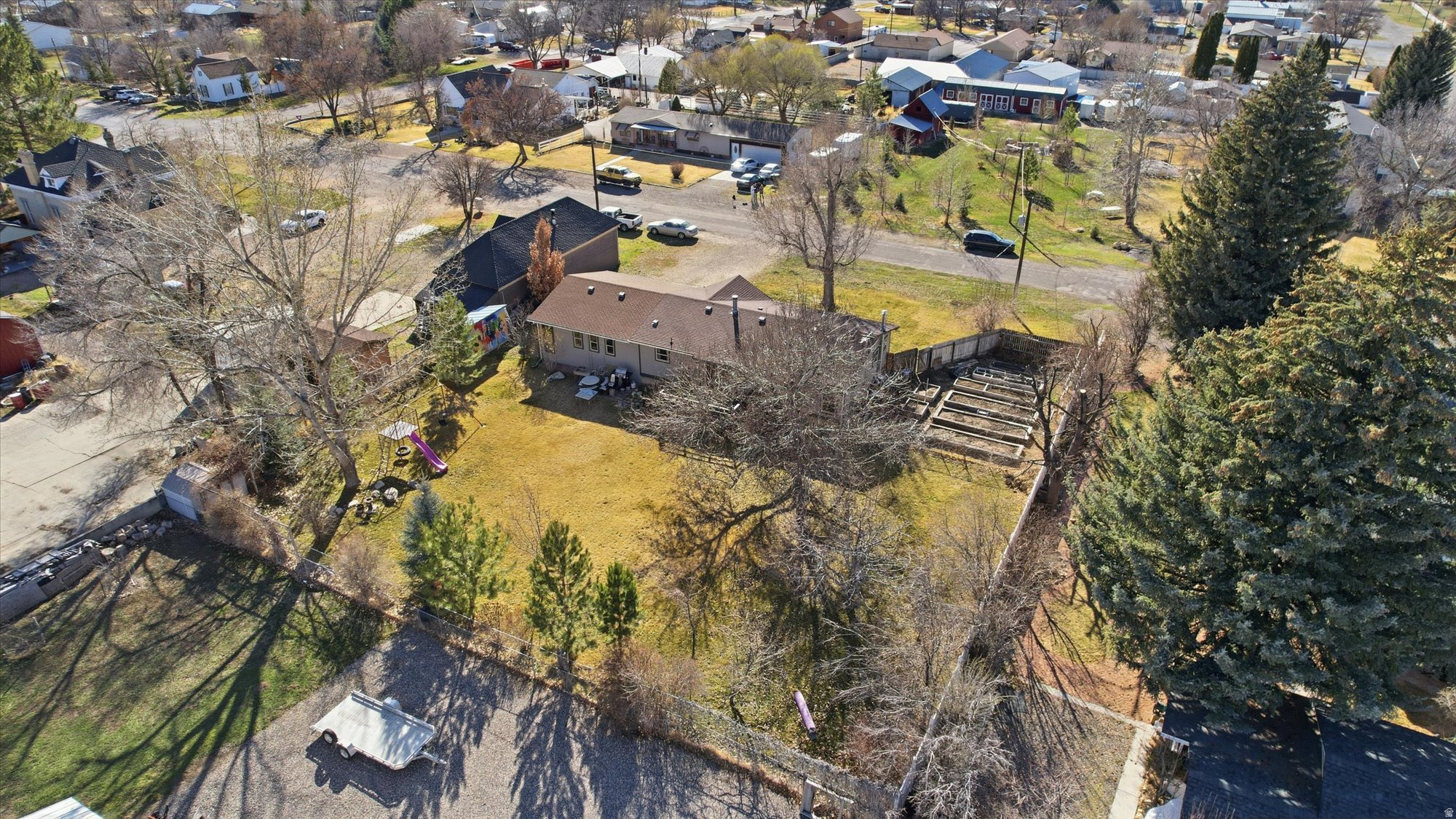 COUNTRY ROAD HAVEN - Residential