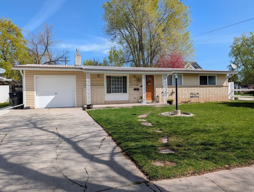 Charming single-level homes in a prime Preston location rarely hit the market-especially at this price! This property offers a functional, inviting layout, a fully fenced backyard, and is move-in ready for its next owner. Whether you're searching for your first home, a smart investment opportunity, or the perfect place to downsize, this one is a must-see. Multiple financing options may be available, including potential $0 down programs, and the listing agent can connect you with a trusted local lender to help you get started.