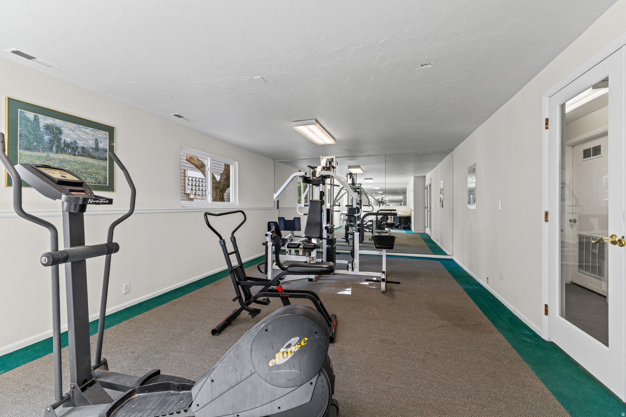 COTTONWOODS AT VINE - Residential