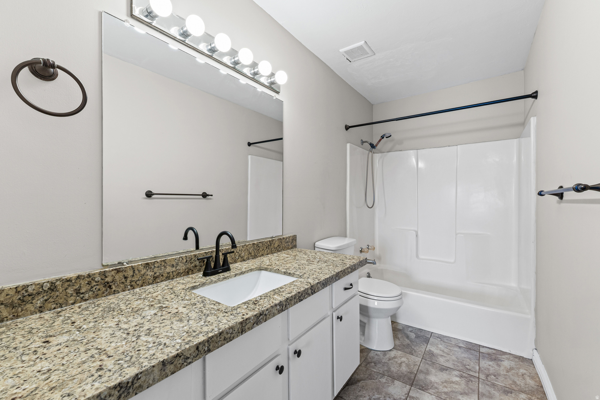 COTTONWOODS AT VINE - Residential