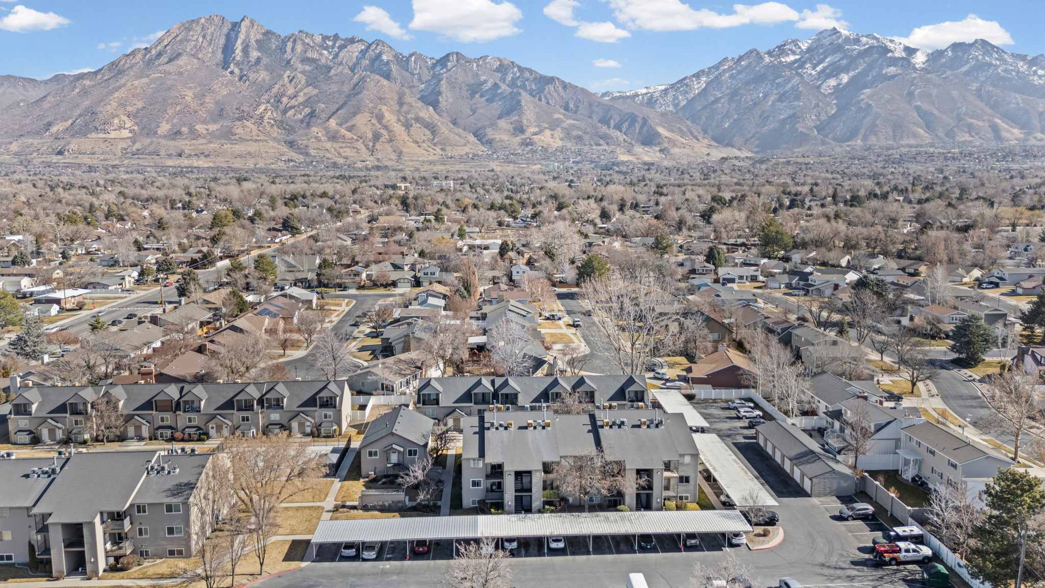 COTTONWOODS AT VINE - Residential