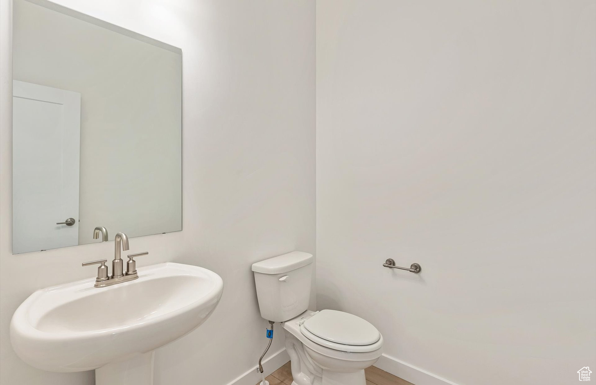 SUNSET FLATS - Residential