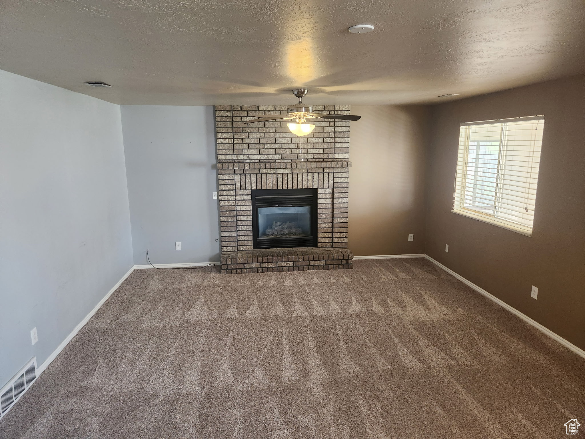 1180 E Cherry Ln, Layton, Utah image 2
