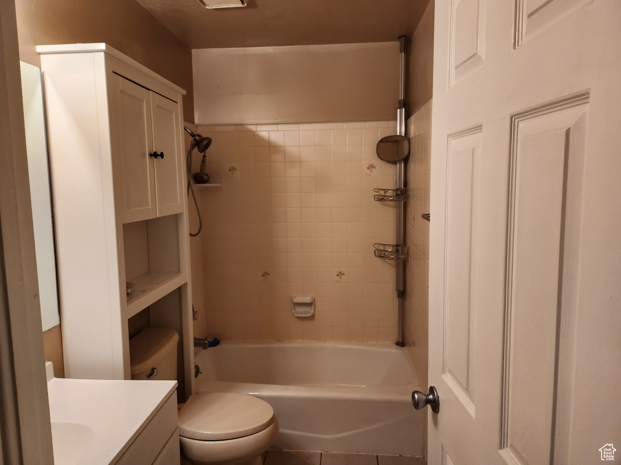 1180 E Cherry Ln, Layton, Utah image 4