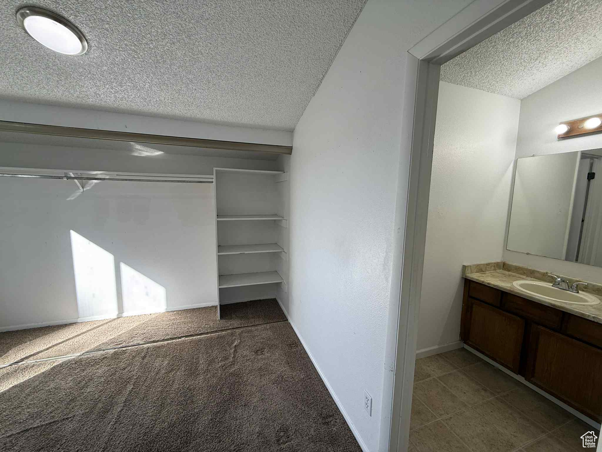 COTTONWOOD VILLAGE - Residential Income