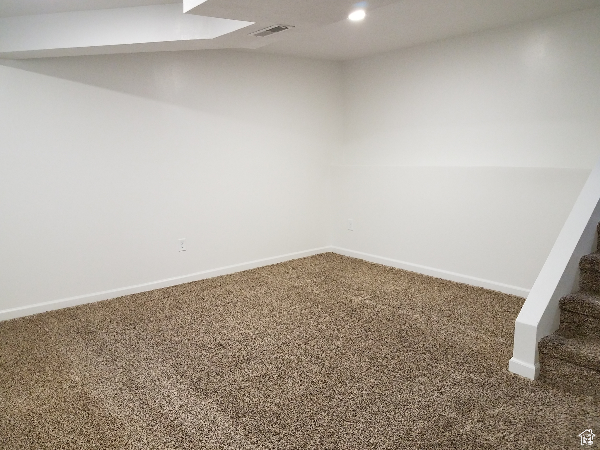 COTTONWOOD VILLAGE - Residential Income