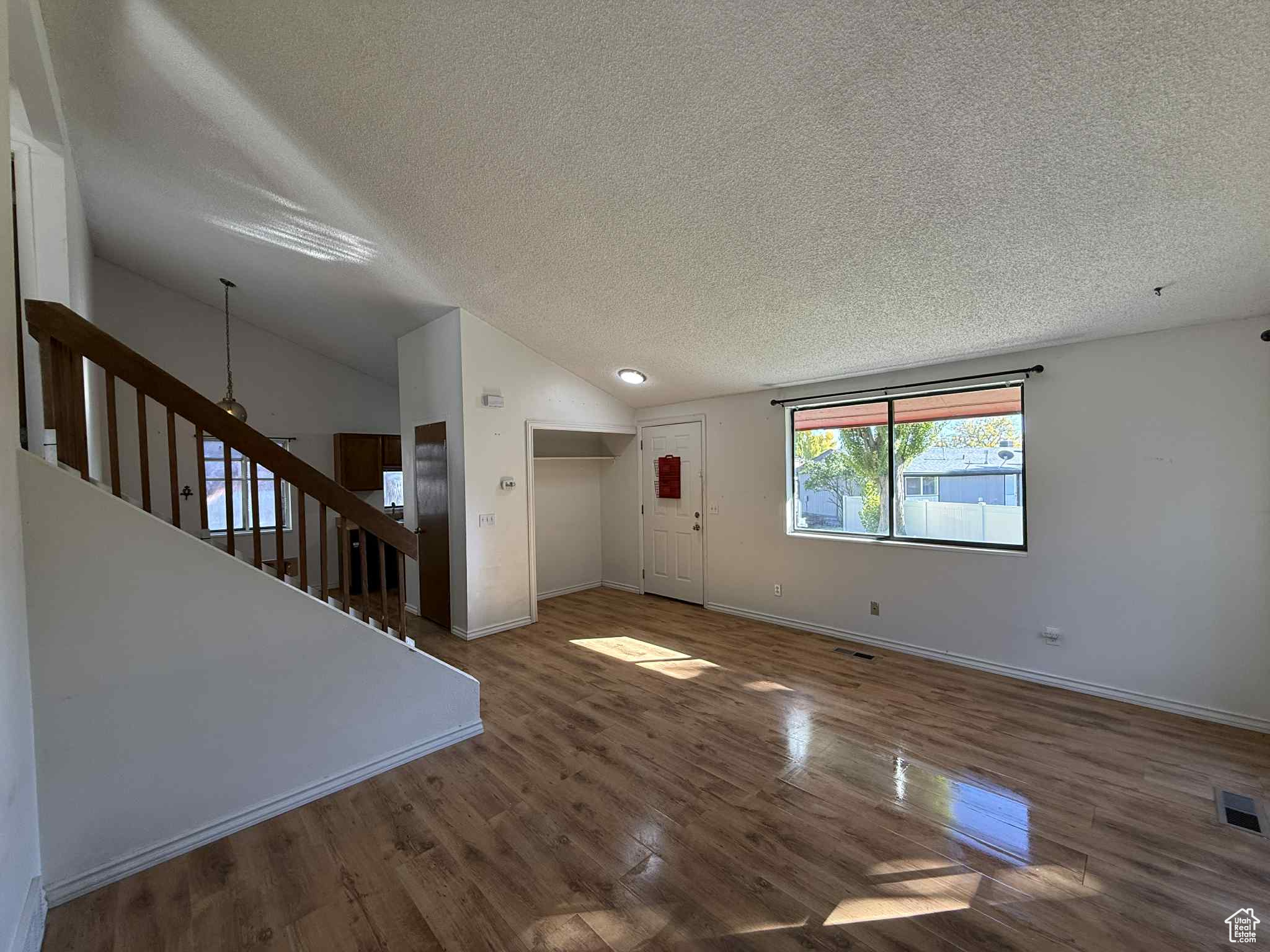 COTTONWOOD VILLAGE - Residential Income