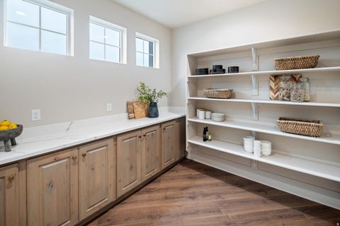 Tiny photo for 509 W 350 S, Mapleton, UT 84664 (MLS # 2141189)