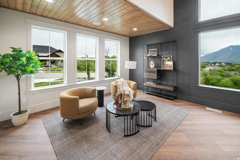 Tiny photo for 509 W 350 S, Mapleton, UT 84664 (MLS # 2141189)