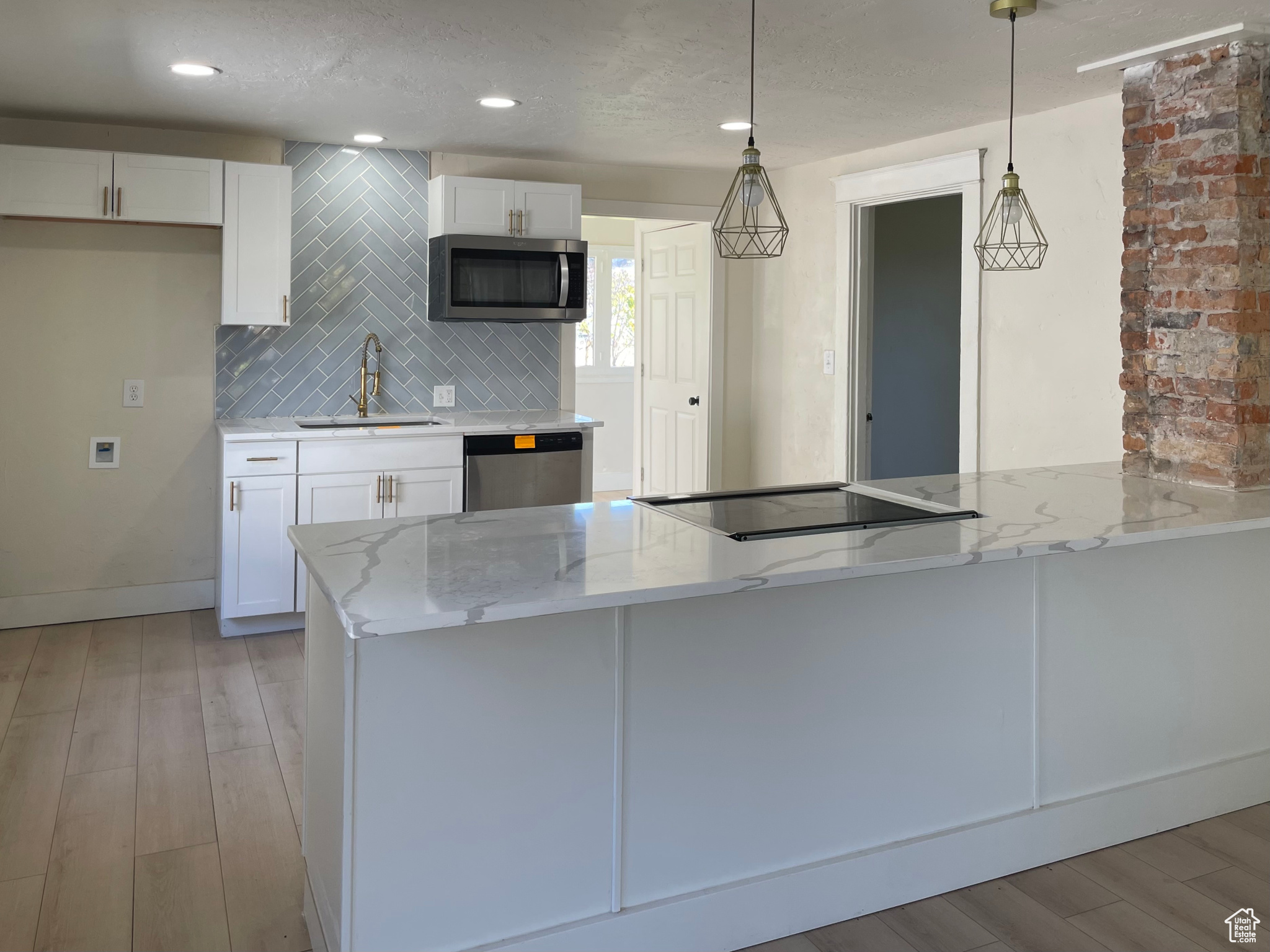 CHARLESWORTH ADDITION - Residential