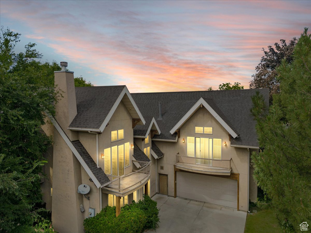 Beautiful Murray Home in Park-Like Setting with Stream and Mountain Views This beautiful 2 story home sits on an estate-like property with a large private backyard, mature trees and a stream running through it. It features an open layout with vaulted ceilings and quality finishes throughout. The gourmet kitchen with cozy fireplace and multiple gathering areas is perfect for entertaining. The home offers 4 bedrooms, 4.5 baths, a flex room, den, large loft, laundry room, a 2-car garage and room for additional parking. It is close to shopping, dining, entertainment, outdoor recreation and freeway access. Square footage figures are provided as a courtesy estimate only and were obtained from county records . Buyer is advised to obtain an independent measurement.