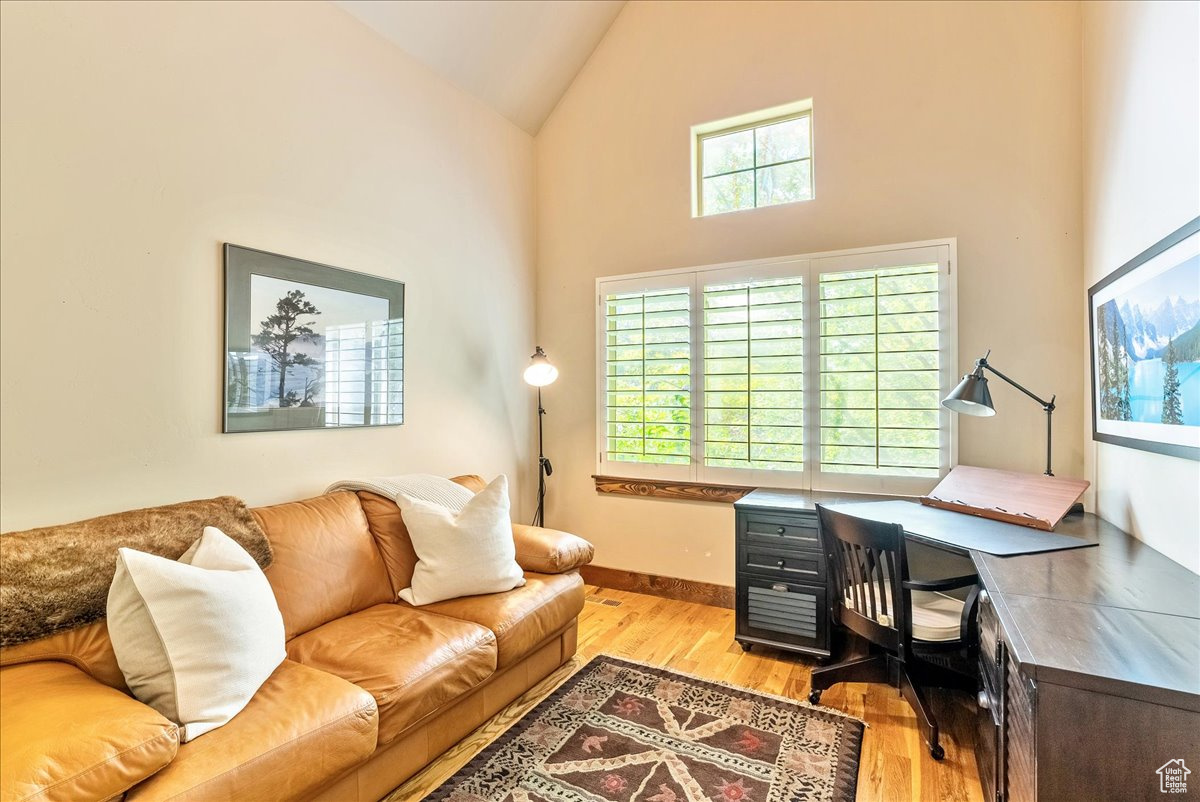 MURRAY COVE - Residential