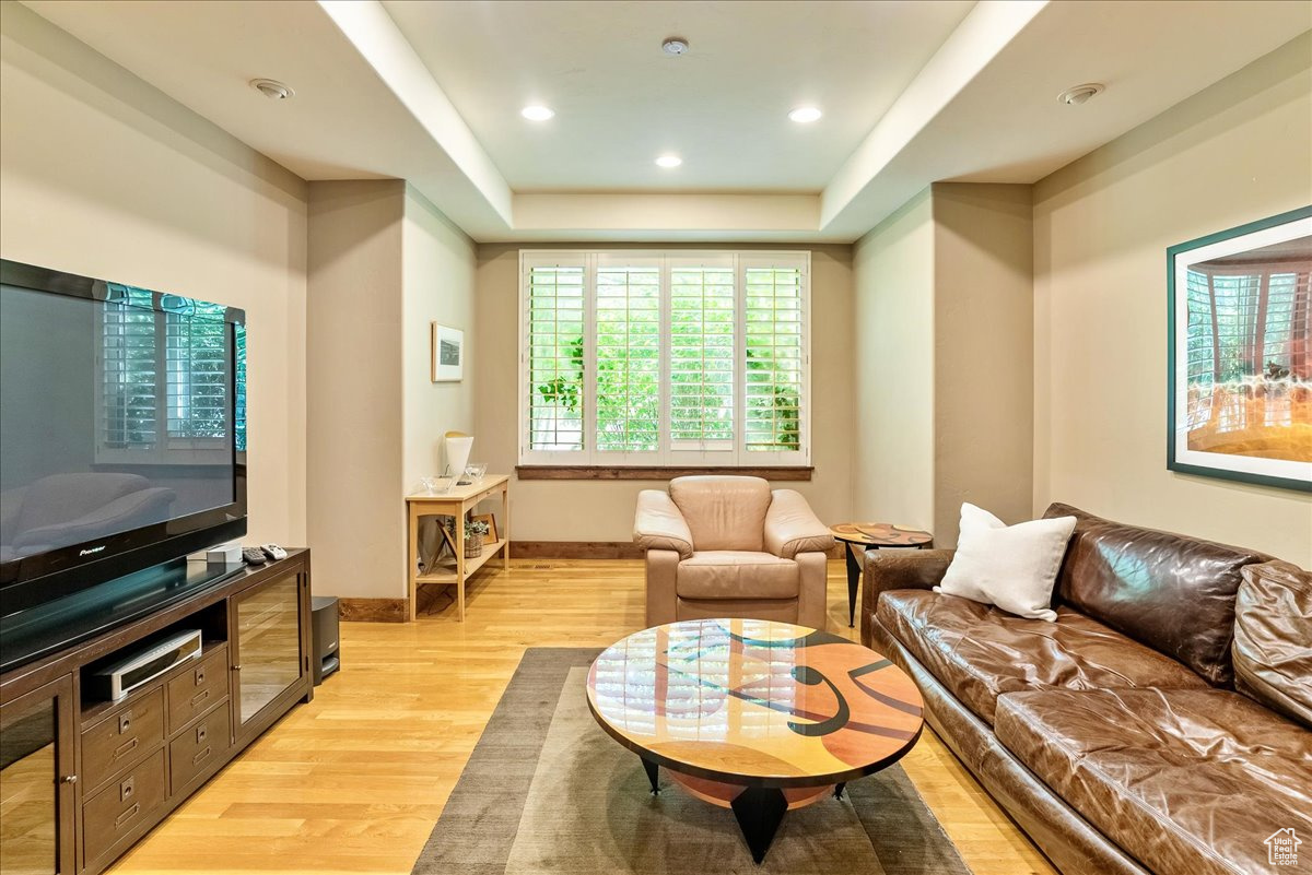 MURRAY COVE - Residential