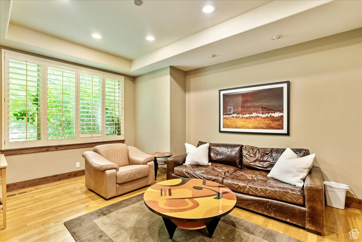MURRAY COVE - Residential