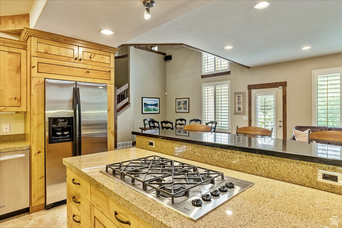 MURRAY COVE - Residential