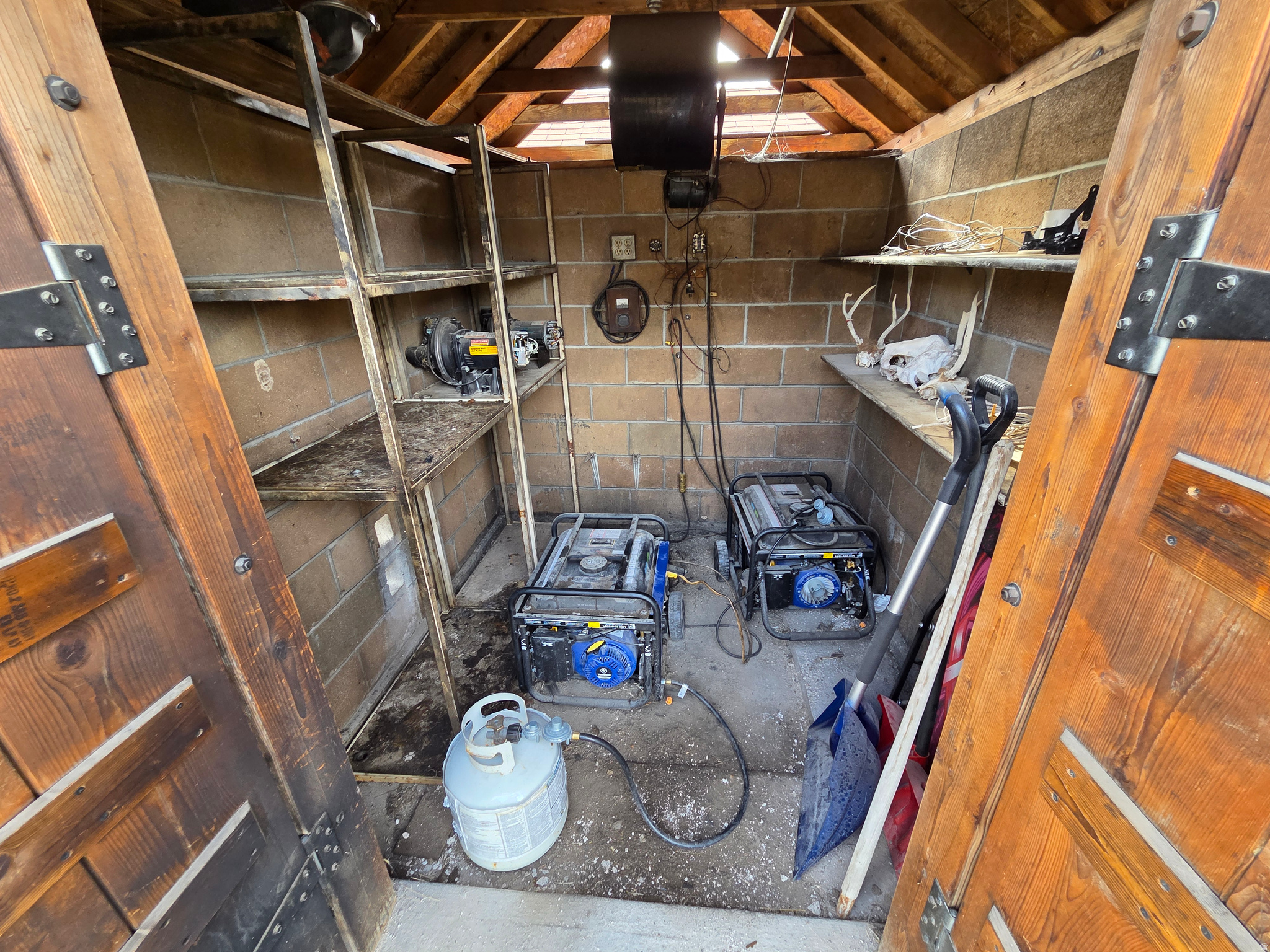 BLACKHAWK MOUNTAIN E - Residential