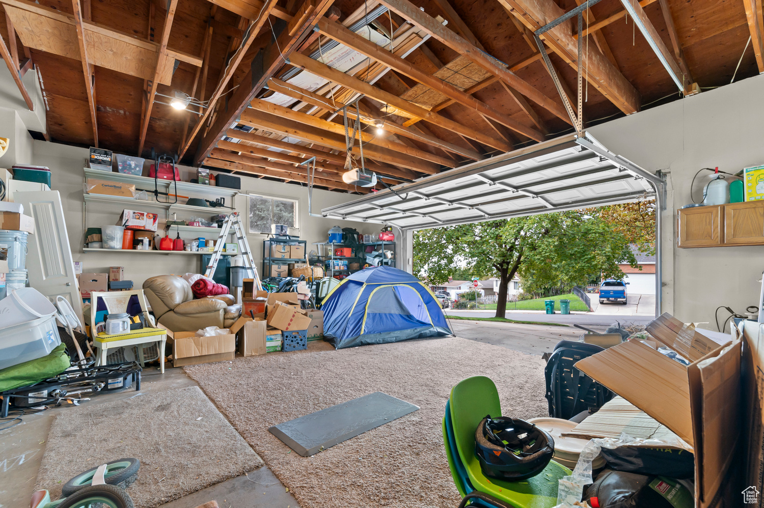 CEDAR HILLS - Residential