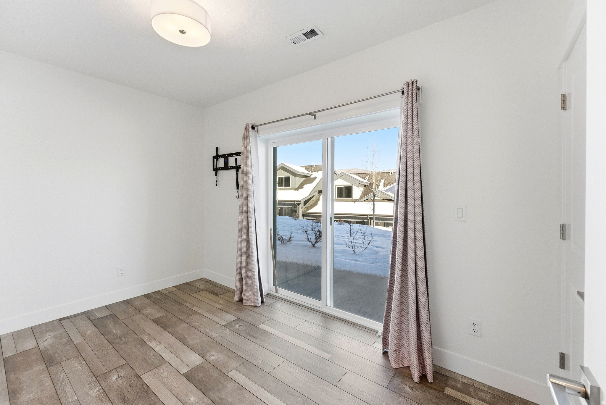 QUARRY SPRINGS - Residential Lease