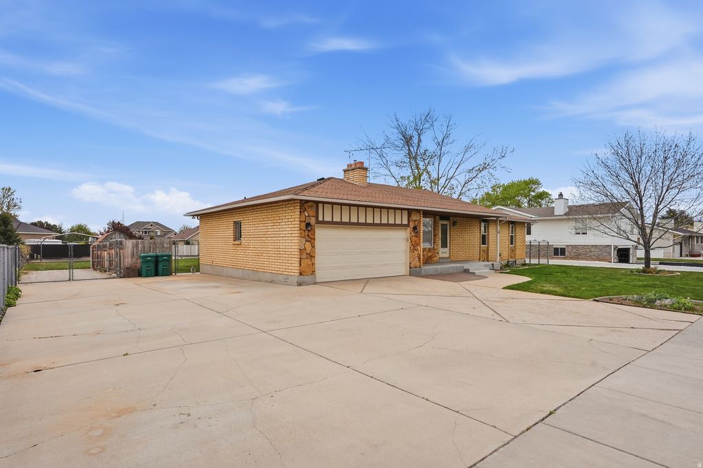 Photo of 6043 W 9740 N, Highland, UT 84003 (MLS # 2151508)