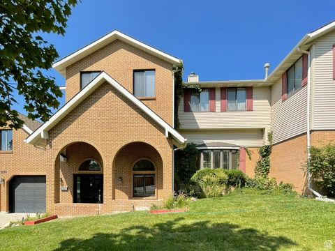 Tiny photo for 3599 E OAKVIEW DR, Millcreek, UT 84124 (MLS # 2089795)