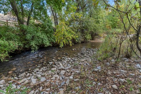 Tiny photo for 695 E 1700 N, Mapleton, UT 84664 (MLS # 2118604)