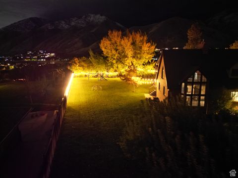 Tiny photo for 695 E 1700 N, Mapleton, UT 84664 (MLS # 2118604)