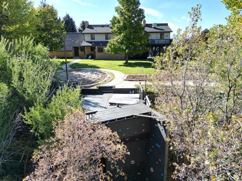 Tiny photo for 695 E 1700 N, Mapleton, UT 84664 (MLS # 2118604)