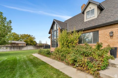 Tiny photo for 695 E 1700 N, Mapleton, UT 84664 (MLS # 2118604)