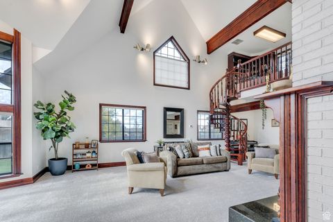 Tiny photo for 695 E 1700 N, Mapleton, UT 84664 (MLS # 2118604)