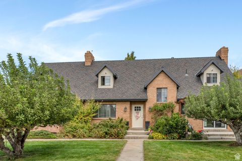 Tiny photo for 695 E 1700 N, Mapleton, UT 84664 (MLS # 2118604)