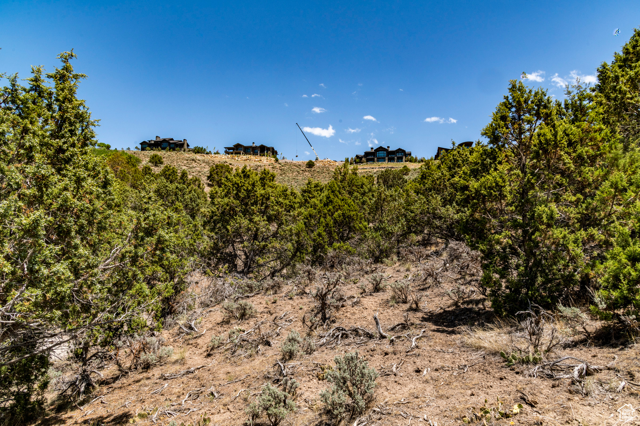 RED LEDGES - Land