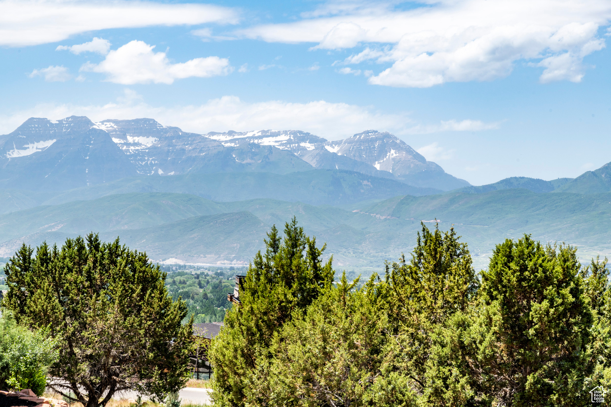 RED LEDGES - Land