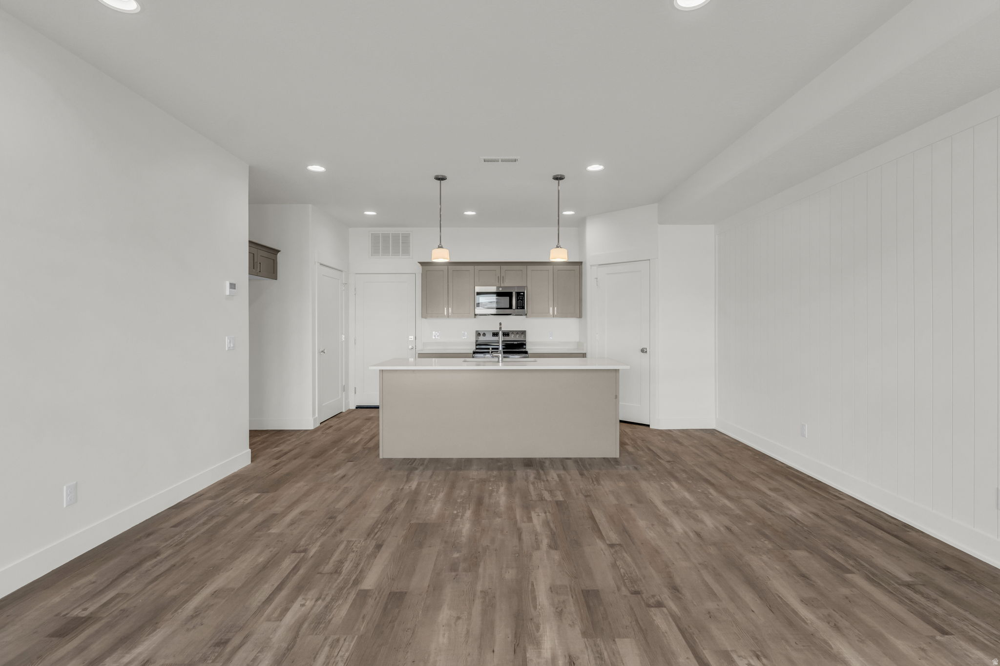 RC'S PARKWEST - Residential