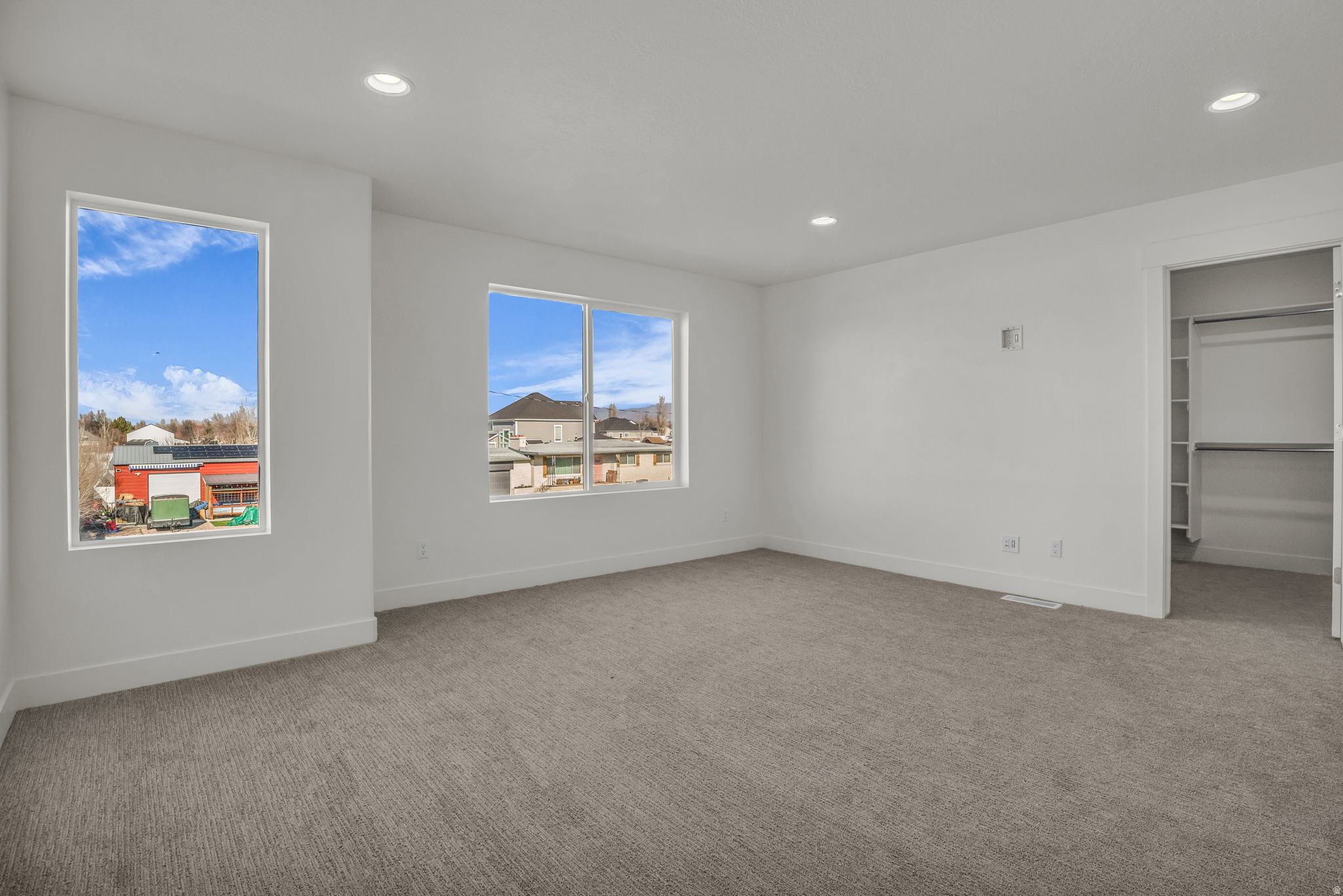 RC'S PARKWEST - Residential