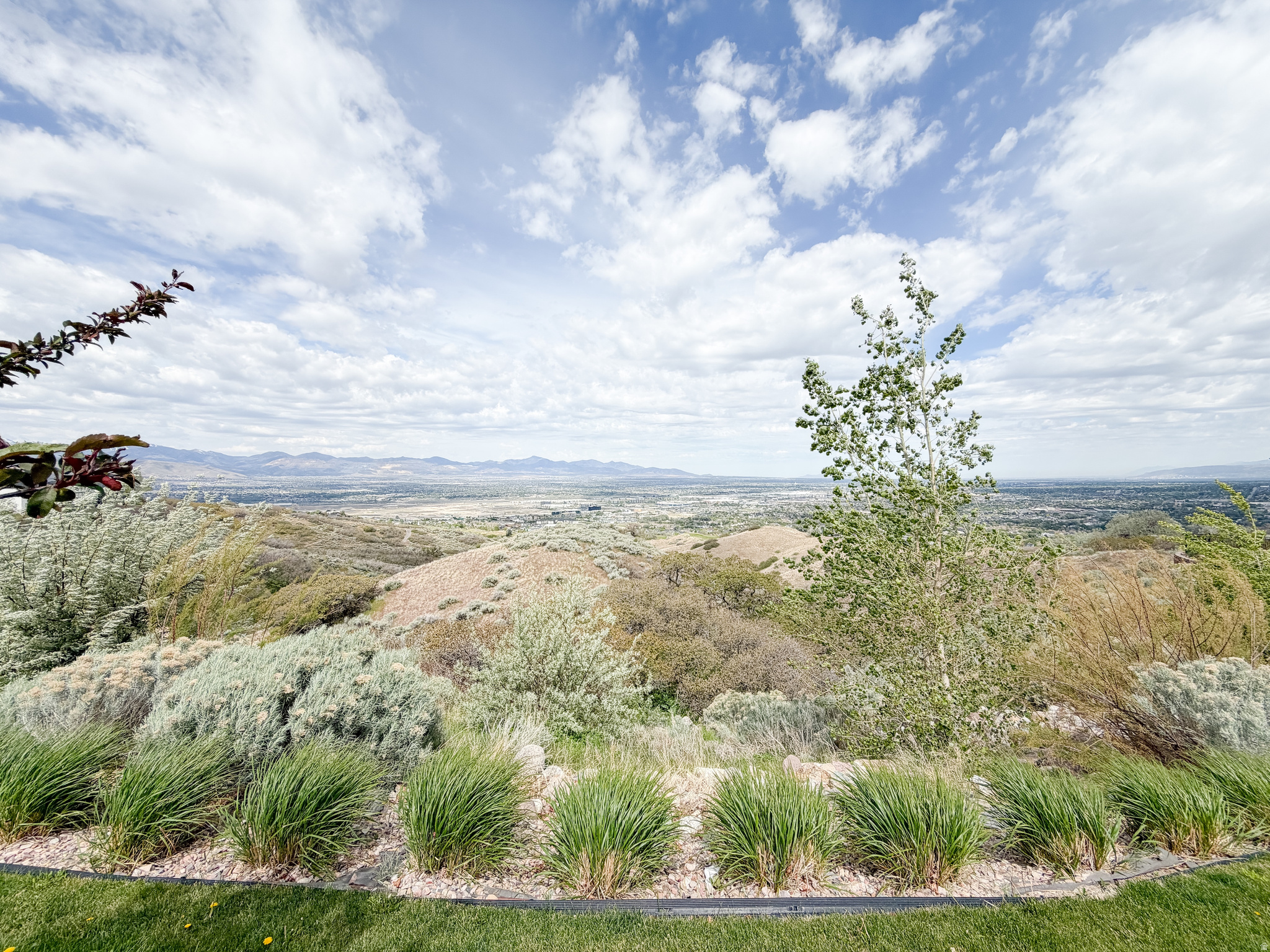 SUNSET RIDGE AT SOUTH MOUNTAIN - Residential Income