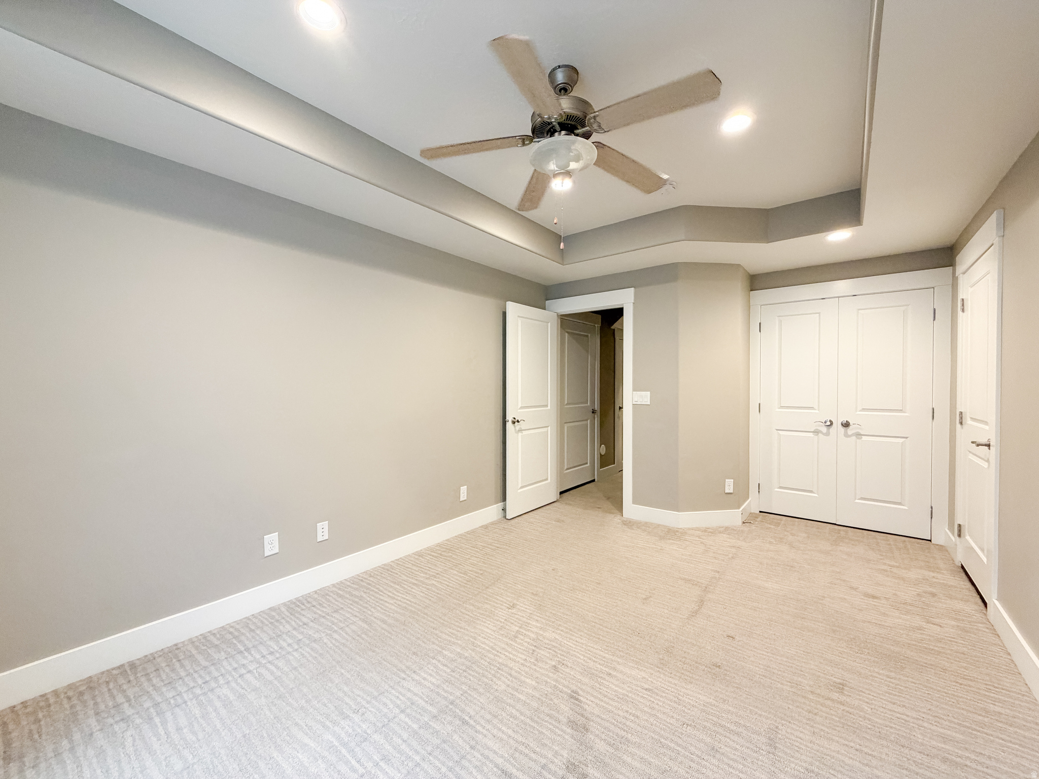 SUNSET RIDGE AT SOUTH MOUNTAIN - Residential Income